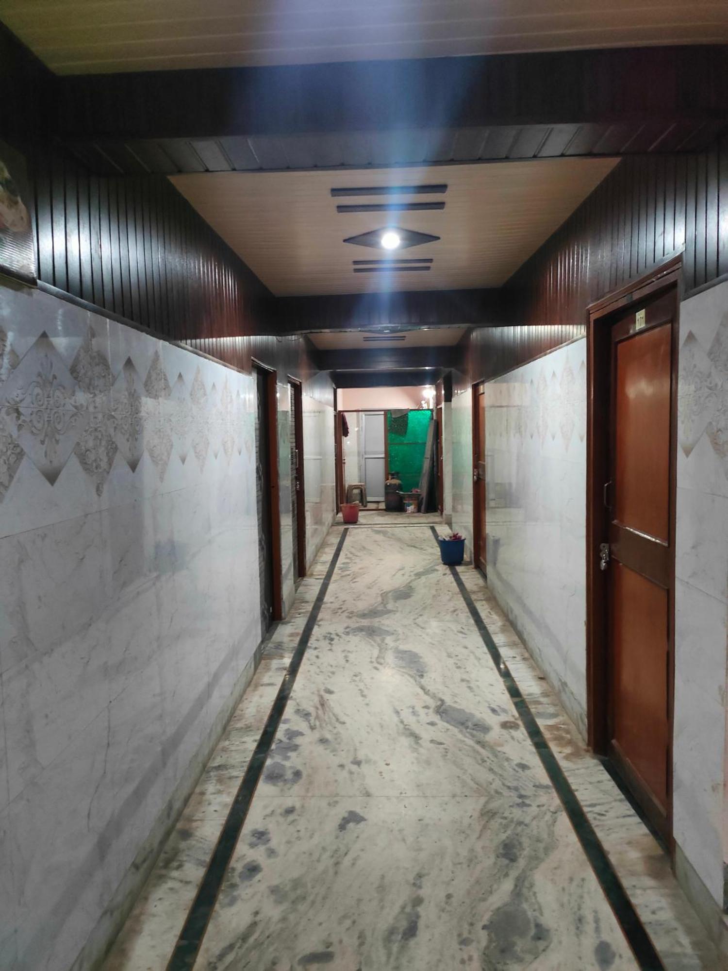 Sgh Guest House มถุรา ภายนอก รูปภาพ