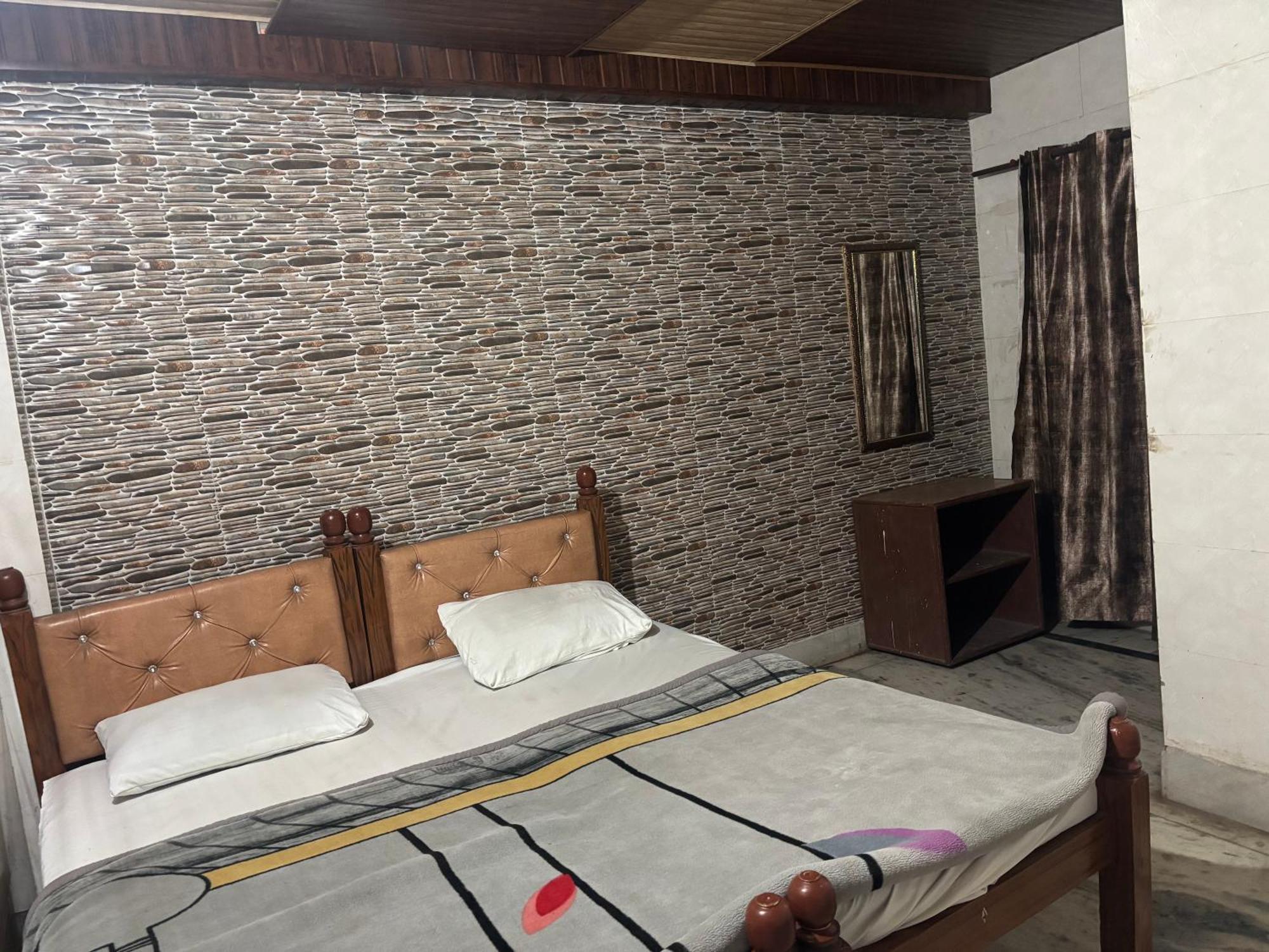 Sgh Guest House มถุรา ภายนอก รูปภาพ