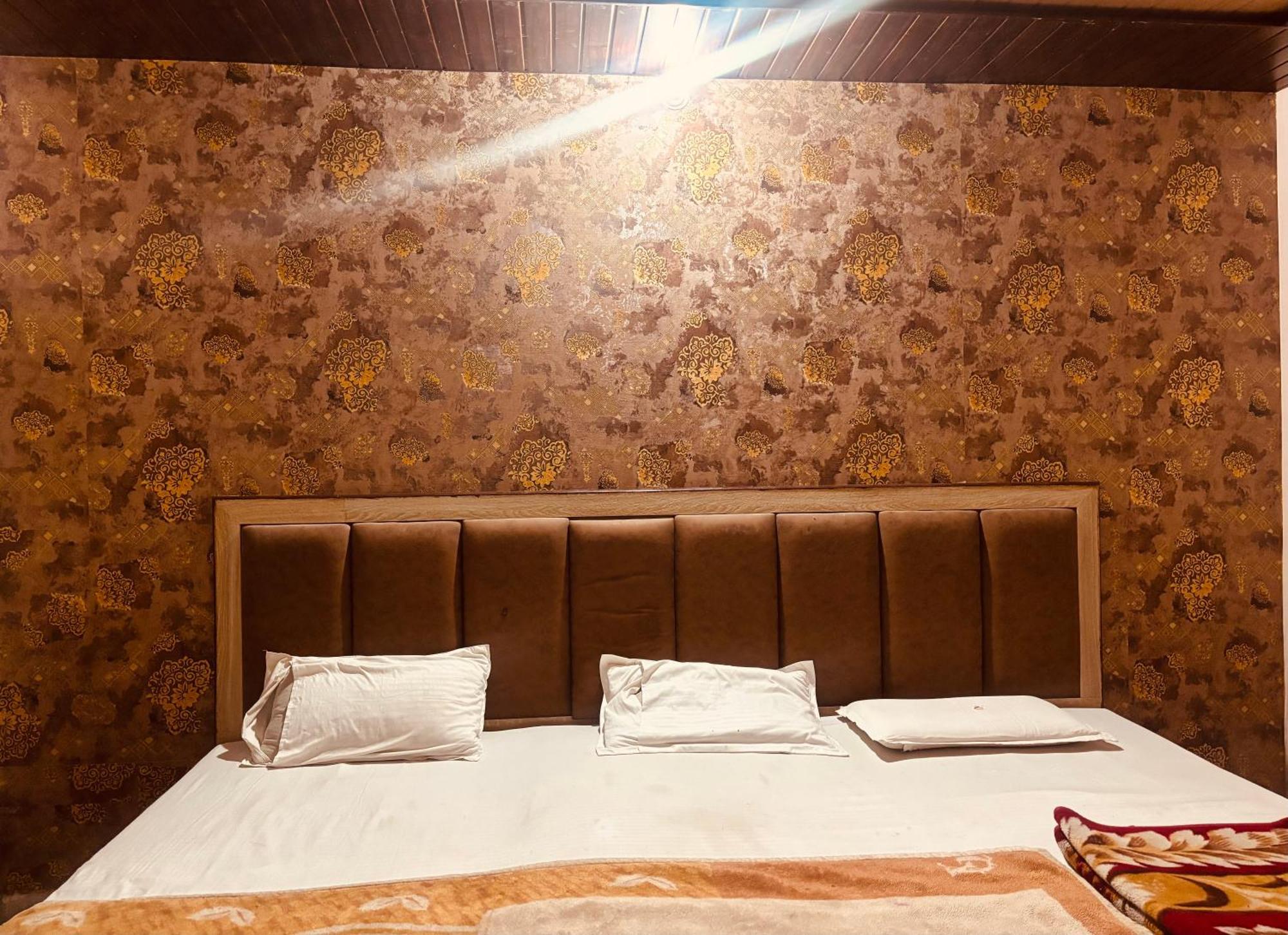 Sgh Guest House มถุรา ภายนอก รูปภาพ